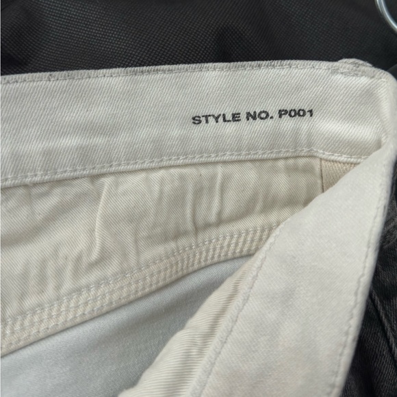 Gray Jeans with Slim Fit and Distressed Look - Picture 2 of 7